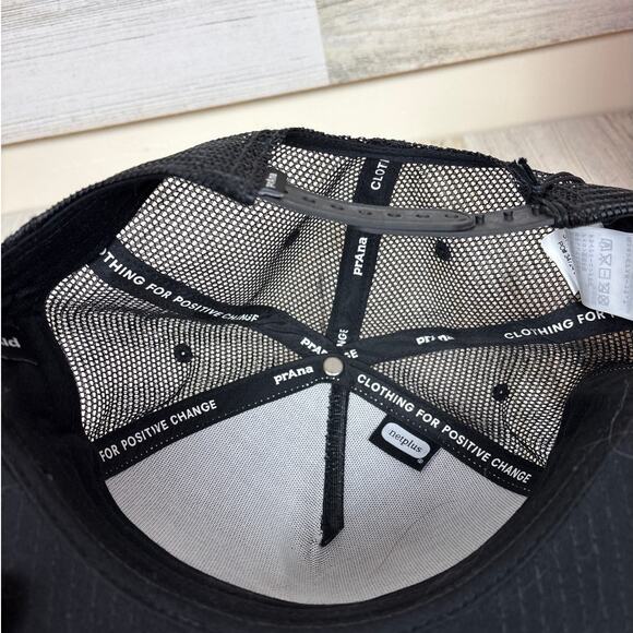 Prana black white baseball Journeyman Charcoal Bear Hug Unisex Trucker Cap Hat - Picture 4 of 5